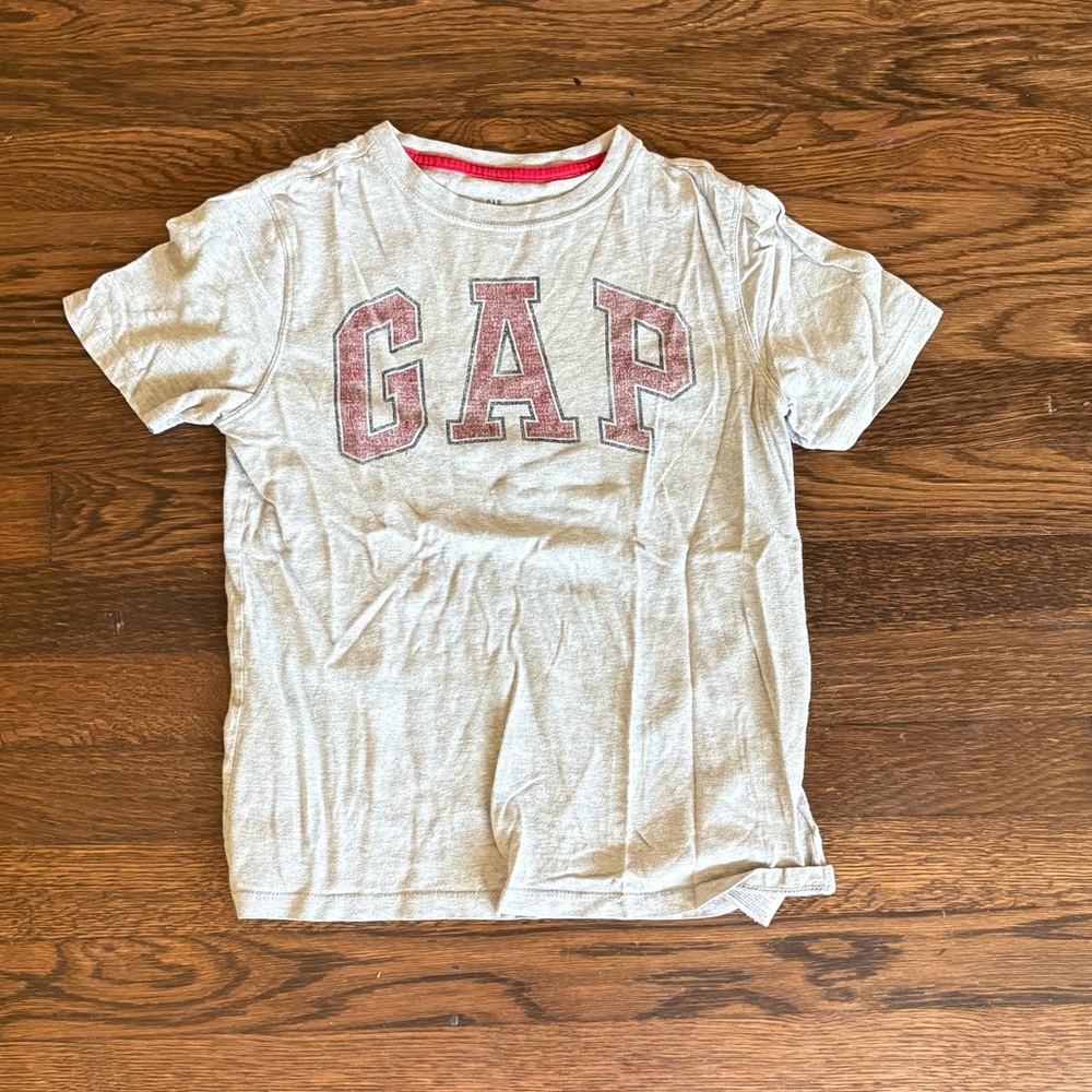 Gap kids boys tee shirt